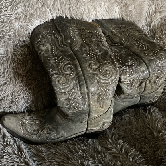 Corral snip toe cowboy boots size 8.5. 2” heel - Picture 3 of 6